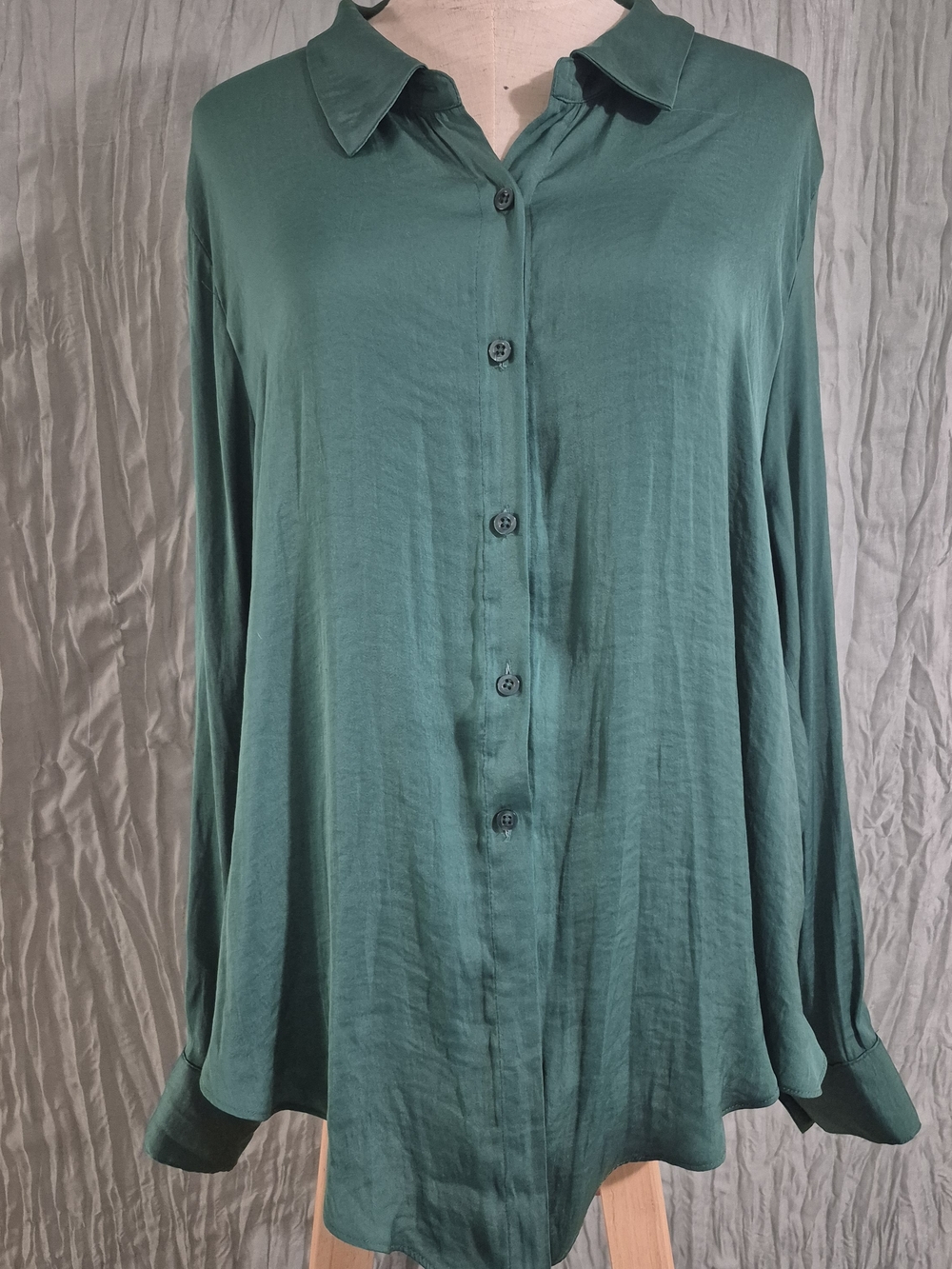 Simply Vera Vera Wang Green Button-Front Collared Blouse